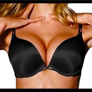 Victoria’s Secret Bombshell bra 32D black Push-Up